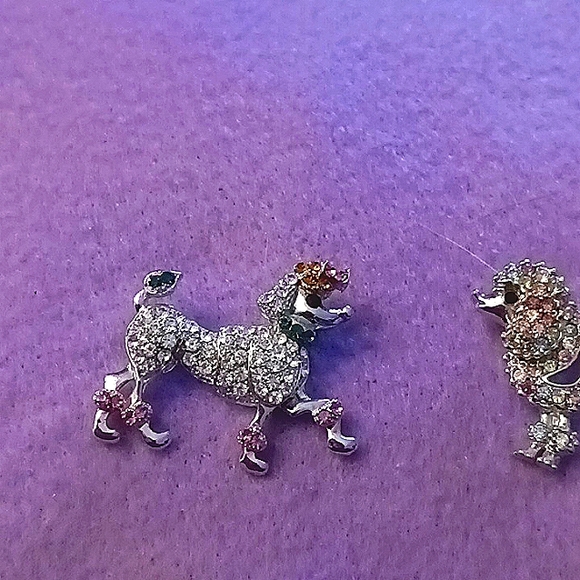 💗NWOT Poodle pins - Picture 2 of 4